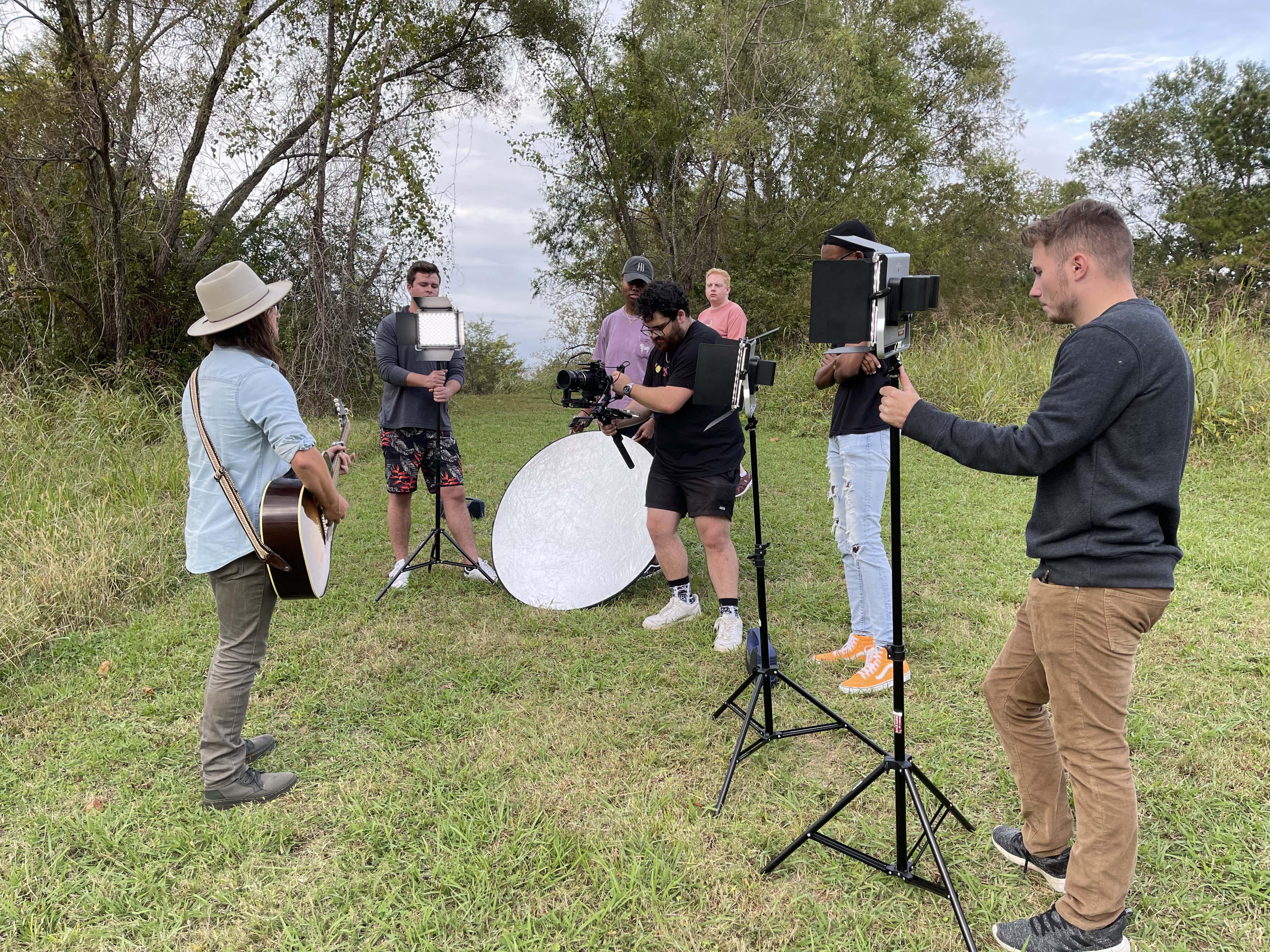 B&DJ Students in the field